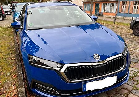 Skoda Octavia 1.4 TSI iV DSG STYLE COMBI STYLE