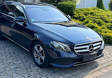 Mercedes-Benz E 220 Mercedes Benz d T 9G-Tronic Avangarde