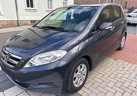 Honda FR-V 1.7