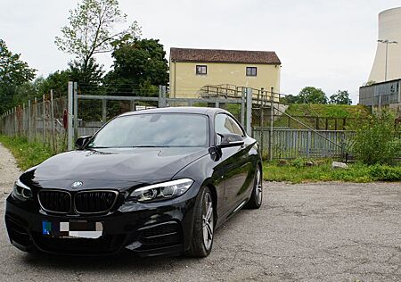 BMW 240 M240i-Performance-Interior-Gepflegter-Zustand