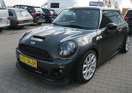 Mini John Cooper Works *Leder+Navi+sehr gepflegt
