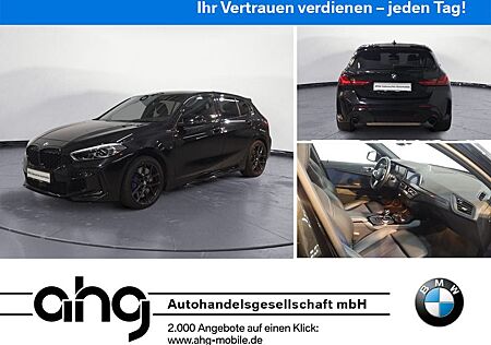 BMW M135i xDrive Performance Paket, Wireless Chargin