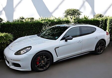 Porsche Panamera - PDK - GTS Paket