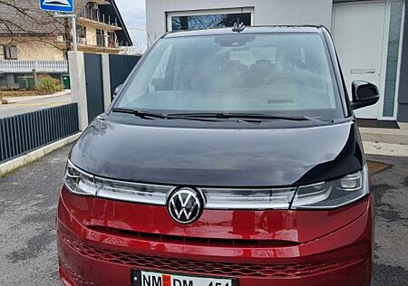 VW T7 Volkswagen Multivan 2.0TDI L2, DCC, H/K, STDHZ, PANO