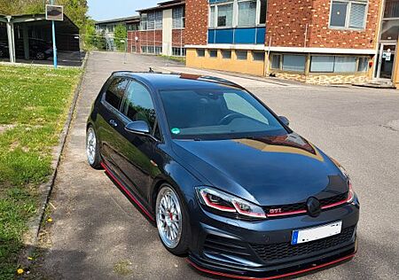 VW Golf Volkswagen 2.0 TSI DSG GTI Performance