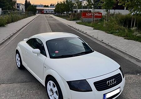 Audi TT Coupe 1.8T - original Weiß Tüv NEU