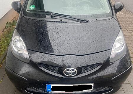 Toyota Aygo (X) Aygo (X) 1,0 -Cool-Klima-TÜV Neu