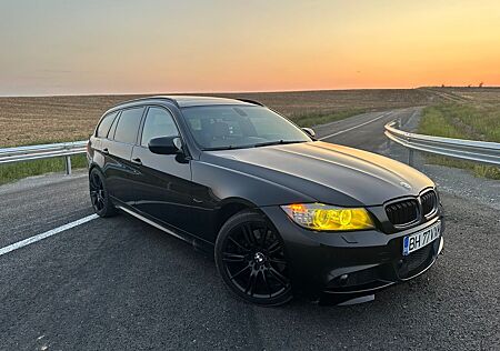 BMW 325d touring - M packet - Distronic - Pano