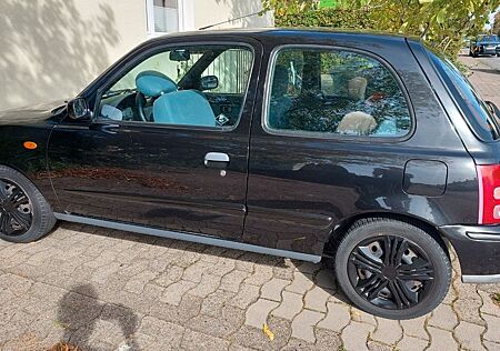 Nissan Micra 1.0 Elegance Elegance