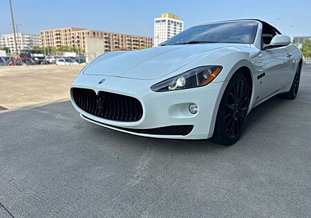 Maserati GranCabrio 4.7 V8 Automatik