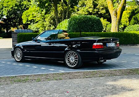 BMW 320i 320 Cabrio Shadowline