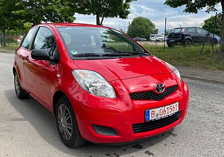 Toyota Yaris Basis