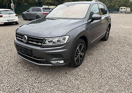 VW Tiguan Volkswagen Highline 4Motion PANO*LEDER*ACC