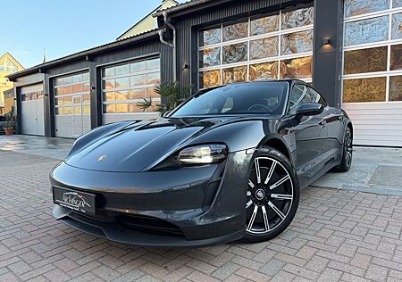 Porsche Taycan 4 S 1.Hand LED Bose Leder Lift Chrono