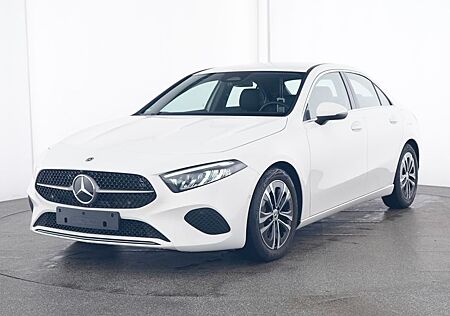 Mercedes-Benz A 200 Lim Progressive Line Advanced*Navi*LED*SHZ