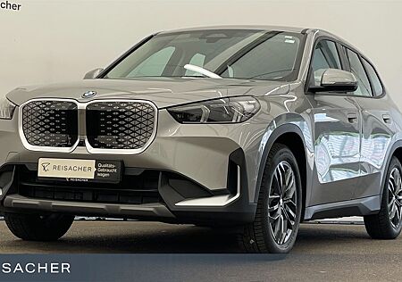 BMW iX1 A XDRIVE30 LCPro AdaptLED 360 HUD SHZ 18"LM