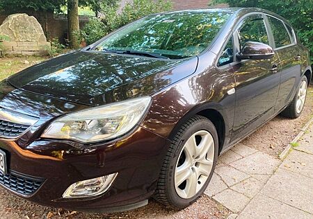 Opel Astra 1.4 ecoFLEX 150 Jahre 74kW 150 Ja...