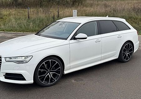 Audi A6 2.0 TDI 140kW ultra S tronic Avant -TÜV Neu