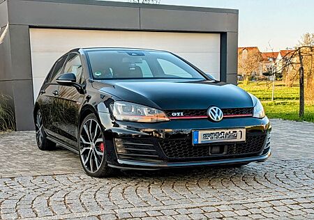 VW Golf Volkswagen 2.0 DSG GTI Performance Leder ACC DCC