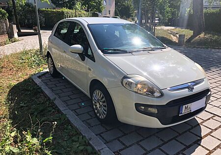 Fiat Punto  1.3 JTD Multijet 16V 75 Dynamic 1.Hand!