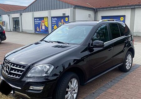 Mercedes-Benz 350 / 231 PS