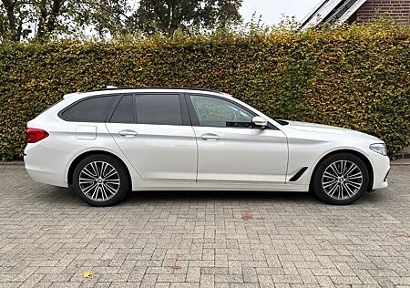 BMW 530d Touring /H&K /Pano/Adaptive LED/