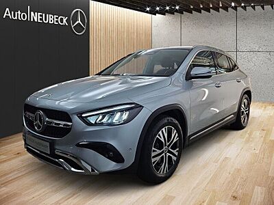 Mercedes-Benz GLA 200 Progressive/AHK/Distronic/Standheizung/