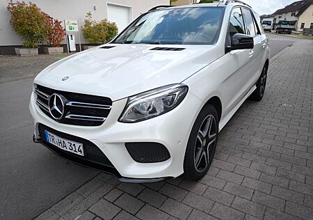 Mercedes-Benz GLE 350 d 4MATIC inkl. Winterreifen und Felgen