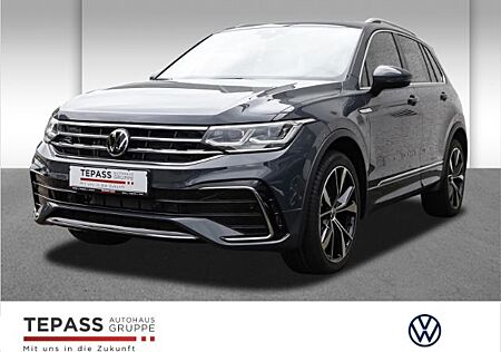 VW Tiguan Volkswagen 2,0 TDI R-Line NAVI PANO STAND