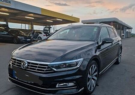 VW Passat Volkswagen 2.0 TDI SCR 140kW DSG Highline Varian...