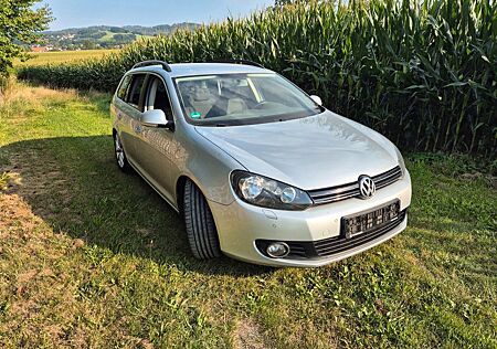 VW Golf Volkswagen 1.6 TDI Exclusive Variant Exclusive
