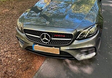 Mercedes-Benz E 220 d Autom. -