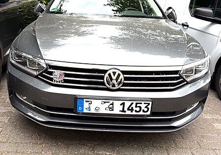 VW Passat Volkswagen 2.0 TDI SCR 140kW DSG Highline Varian...