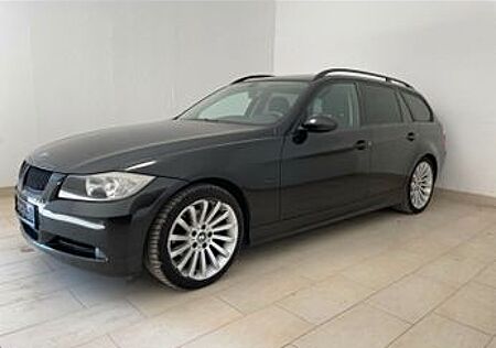 BMW 320i touring -