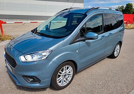 Ford Tourneo Courier 1.0 EcoBoost 74kW Titanium T...