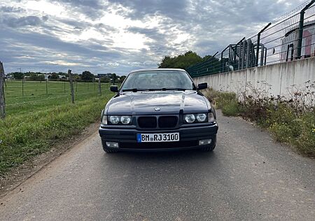 BMW 323i Gepflegtes Coupe, 3. Hand