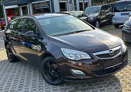 Opel Astra J Sports Tourer Selection 1.4 Tüv Neu