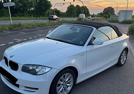 BMW 118i E88 Cabrio | Nichtraucher | Scheckheft