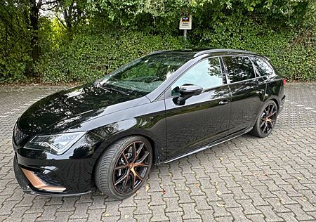 Seat Leon ST 2.0 TSI CUPRA R 4Drive DSG CUPRA R