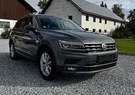 VW Tiguan Volkswagen Highline TDI 4Motion, Panorama, Navi, LED