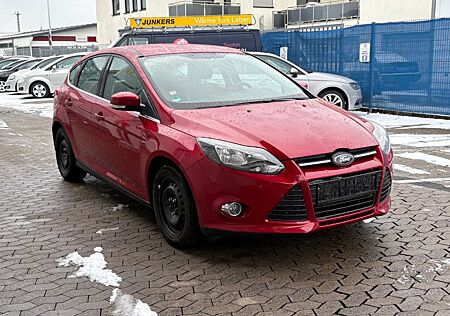 Ford Focus 1.6 Lim. Champions Edition