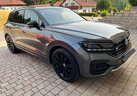VW Touareg Volkswagen 3.0 V6 TDI 210kW 4MOTION Tiptronic -