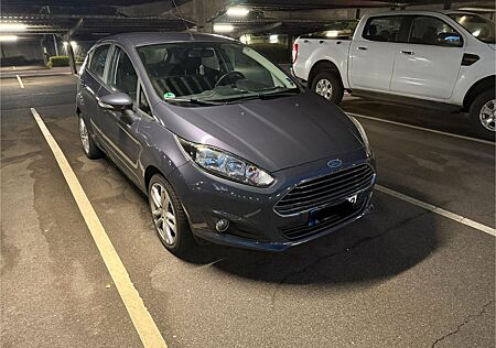 Ford Fiesta 1,25 60kW Trend / Zahnriemen Wapu gemacht