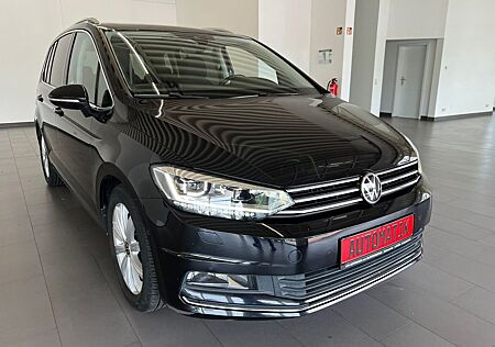 VW Touran Volkswagen Highline Massage LED Pano DSG Navi Cam