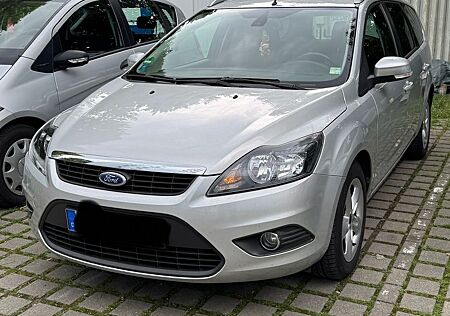 Ford Focus 1,6 Ti-VCT 77kW Titanium Turnier Titanium