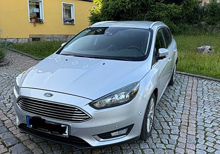 Ford Focus 1,5 TDCi 77kW ECOnetic 88g Titanium Ti...