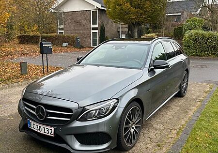 Mercedes-Benz C 400 4MATIC T AMG Line Autom. AMG Line