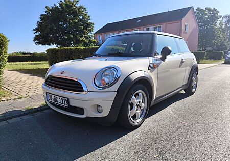 Mini ONE 55kW 2 Hand , gepflegt