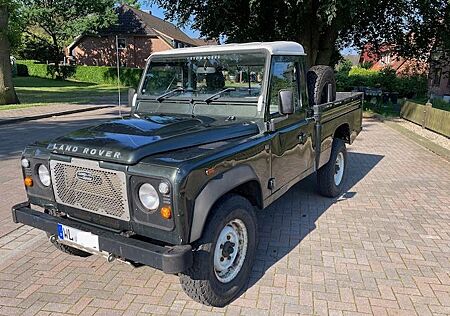 Land Rover Defender 110 Td4 Puma Hi Cap Pick Up