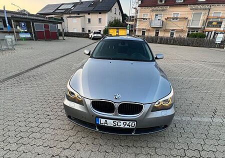 BMW 525i A Highline Exclusive touring Highline E...
